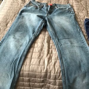 Request Jeans